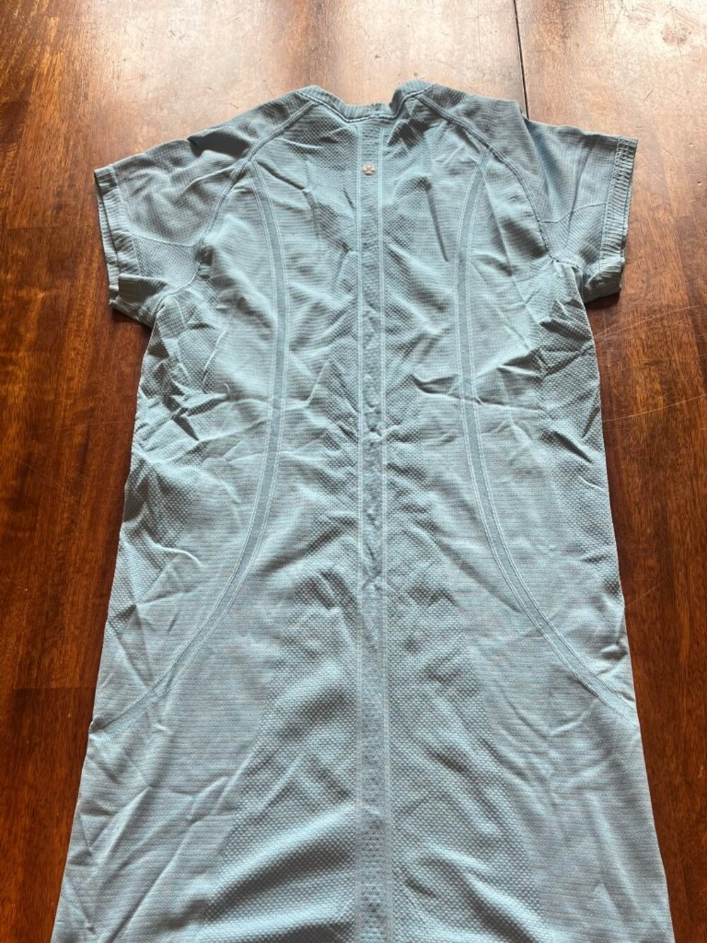 Lululemon Swiftly Tech Short Sleeve Shirt Light Blue Seamless Size 10 - Picture 3 of 7